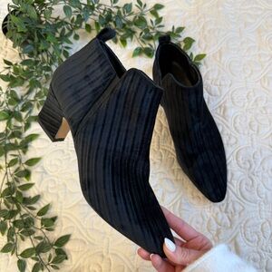 Miista Billie Velvet Ankle Heeled Bootie Sz EU 41 / US 10.5